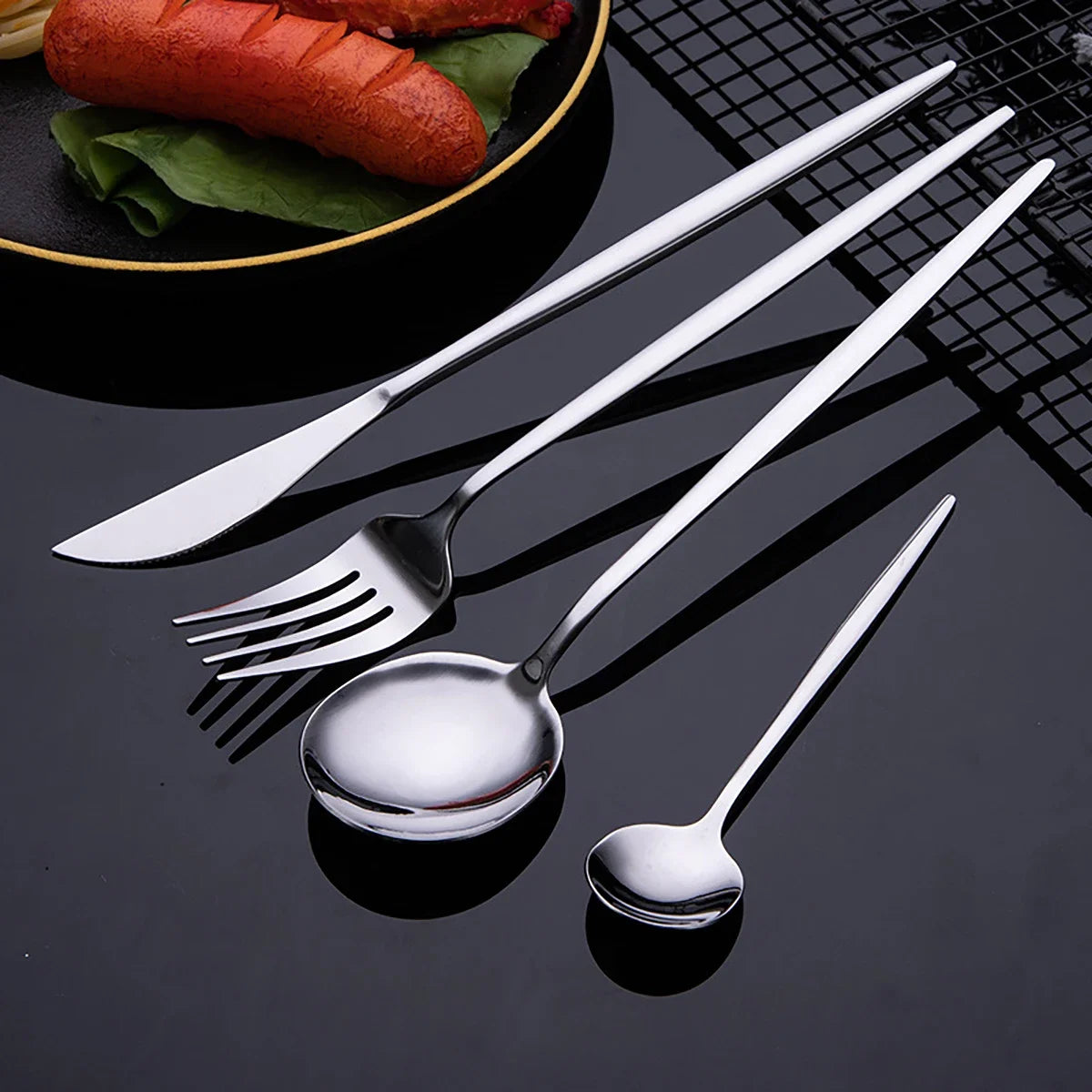 Set de 30 Couverts Élégants Noir , Argent et Dorés – 30 Pièces en Acier Inoxydable, Idéal pour les Repas de Souccot